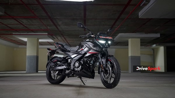 Bajaj Pulsar N160 Review: Design, Specs, Performance, Features, Handling, Ride Comfort & Other Details