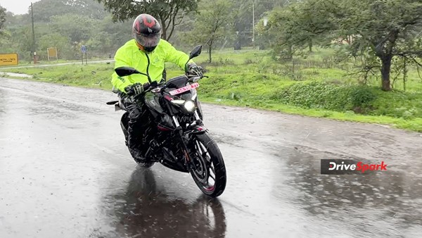 Bajaj Pulsar N160 Review: Design, Specs, Performance, Features, Handling, Ride Comfort & Other Details