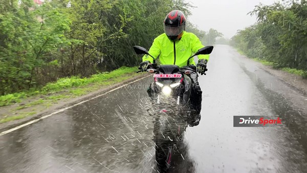 Bajaj Pulsar N160 Review: Design, Specs, Performance, Features, Handling, Ride Comfort & Other Details