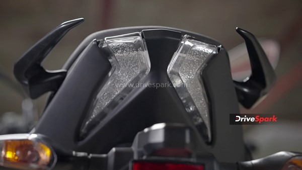 Bajaj Pulsar N160 Review: Design, Specs, Performance, Features, Handling, Ride Comfort & Other Details
