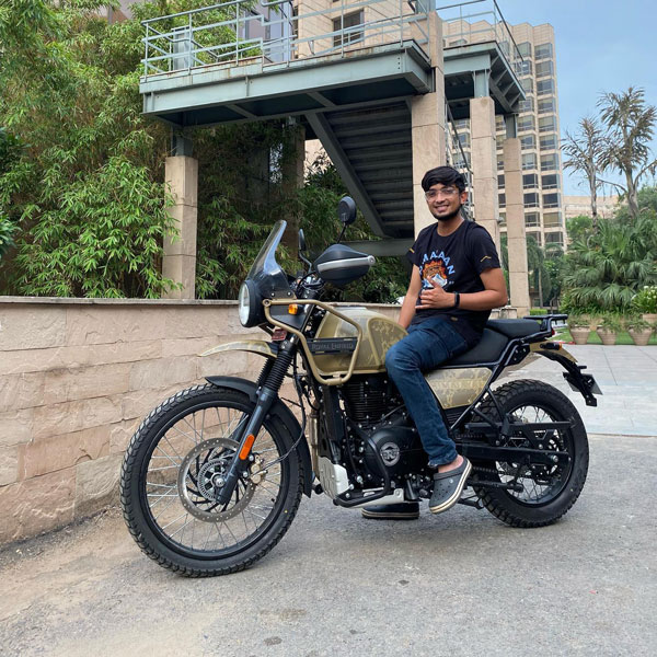 Royal Enfield Himalayan Gets Two New Colour Options
