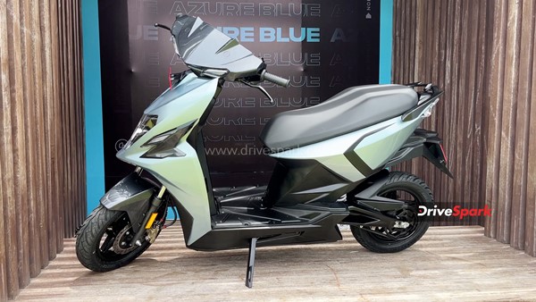 Simple One Electric Scooter Review: Design, Specs, Performance, Features, Handling, Ride Comfort & Other Details