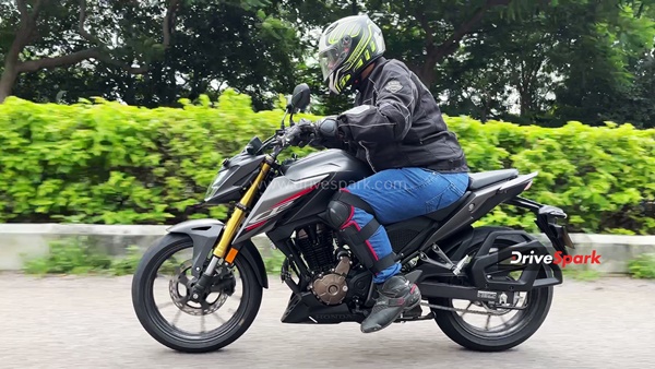 Honda CB300F First Ride Review - Aggressive Fighter Neutered By Head Scratching Price Tag