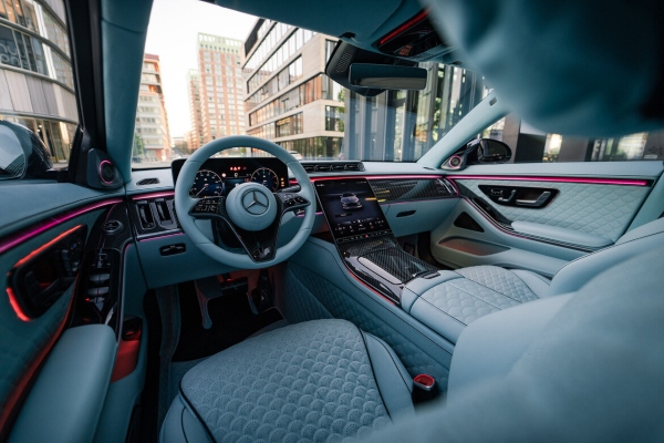 Brabus Goes Down The Haute Couture Route With New 600 Limo - When Maybach Isn't Enough