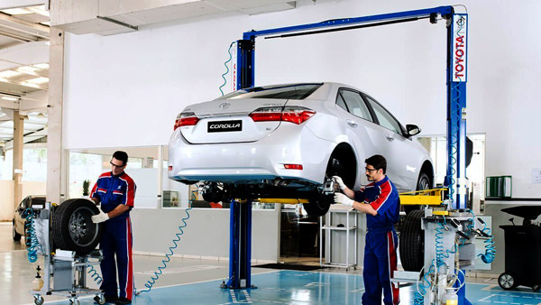 Toyota To Reveal First Flex-Fuel Car In India Tomorrow - Time To Open The Taps?