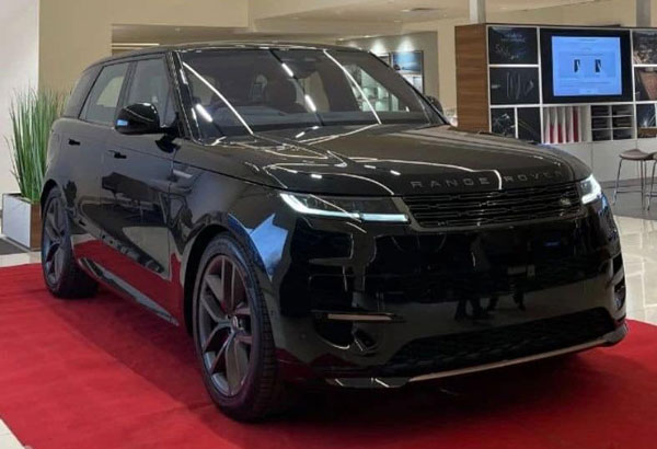 Actor Tovino Thomas Takes Delivery Of India's First New-Gen Range Rover ...