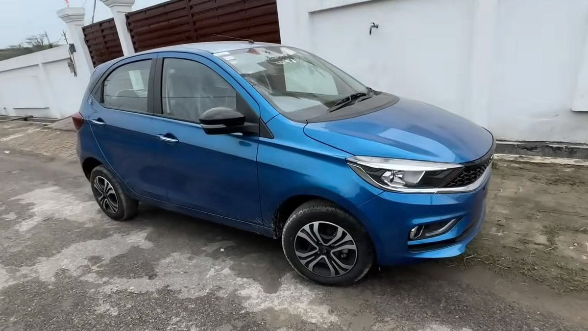 Tata Tiago CNG AMT India's First CNG Car with Automatic Transmission