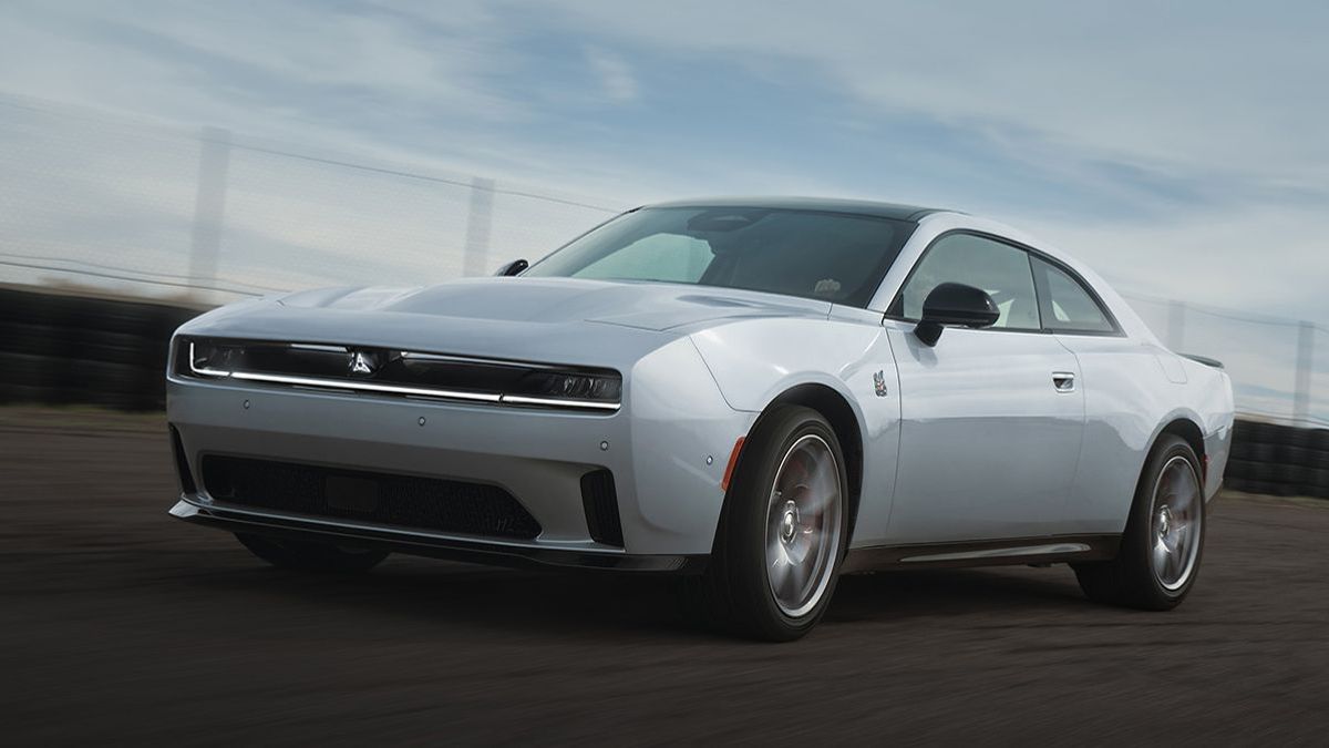 The 2024 Dodge Charger Comes With a Petrol and Electric Fascia
