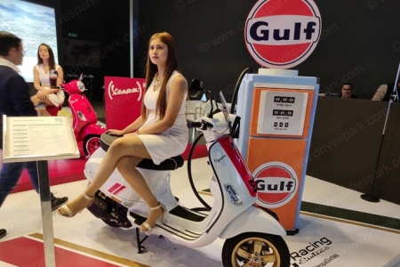 Vespa Racing Sixties Limited Edition Photos - Auto Expo 2020 Images