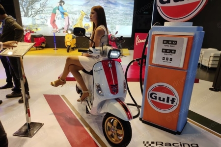 Vespa Racing Sixties Limited Edition Photos - Auto Expo 2020 Images