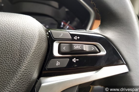 MG Gloster Photos - Auto Expo 2020 Images