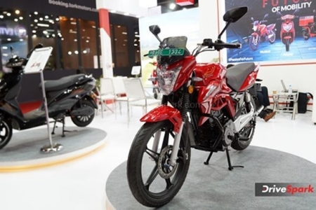 2023 EVTRIC Rise Photos - Auto Expo 2023 Images