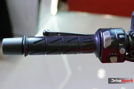 2023 Keeway K300 N Photos - Auto Expo 2023 Images