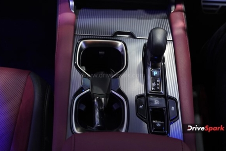 2023 Lexus RX Photos - Auto Expo 2023 Images