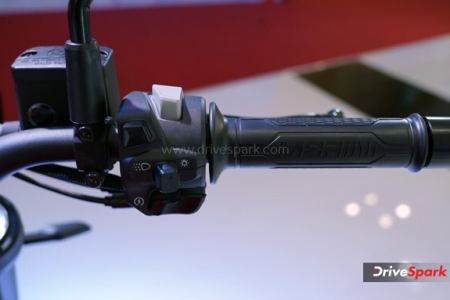 2023 Moto Morini Seiemmezzo Retro Street Photos - Auto Expo 2023 Images