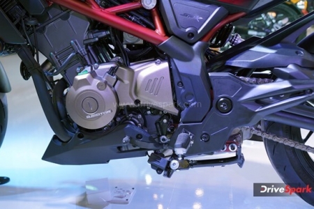 2023 QJMotor SRK400 Photos - Auto Expo 2023 Images