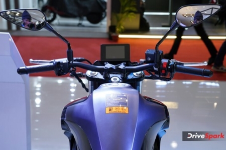 2023 QJMotor SRK400 Photos - Auto Expo 2023 Images