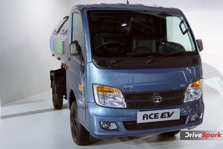 2023 Tata Ace EV Photos - Auto Expo 2023 Images
