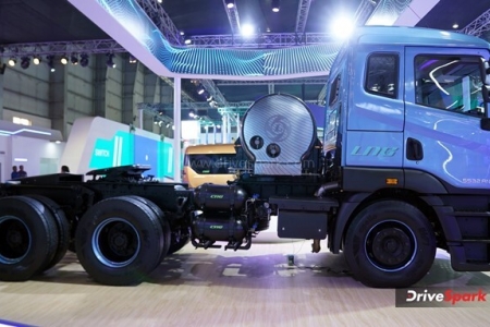 Ashok Leyland A6 LNG 6X4 Tractor Photos - Auto Expo 2023 Images