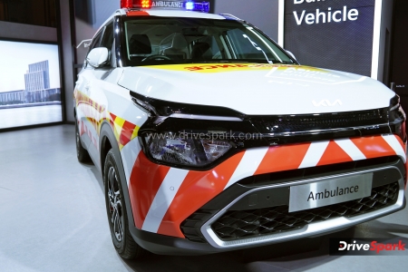 Kia Carens Ambulance Photos - Auto Expo 2023 Images