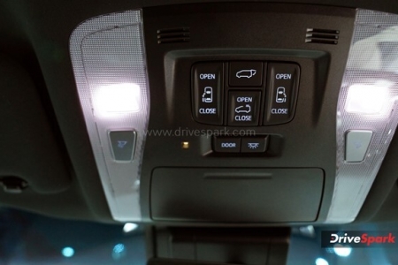 Lexus LM Photos - Auto Expo 2023 Images