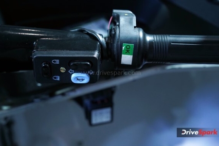 OSM Kraze AC Electric Auto Rickshaw Photos - Auto Expo 2023 Images