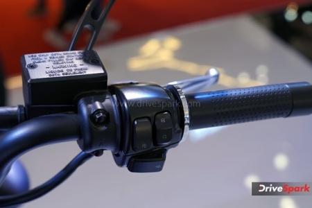 QJMotor SCR125 Photos - Auto Expo 2023 Images