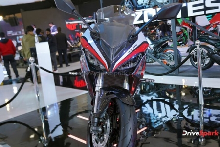 QJMotor SRK400 RR Photos - Auto Expo 2023 Images
