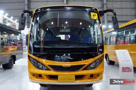 SML Isuzu Executive LX CNG Turbo Photos - Auto Expo 2023 Images