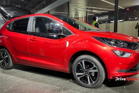 Tata Altroz iCNG Photos - Auto Expo 2023 Images