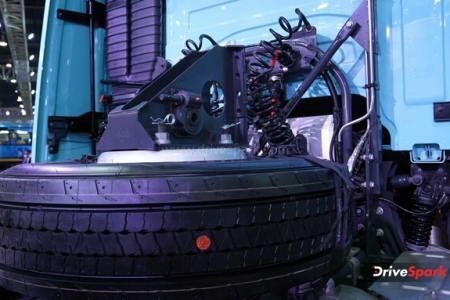Volvo FM 420 4X2T LNG Photos - Auto Expo 2023 Images