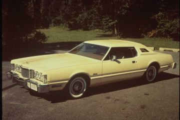 1976 Ford Thunderbird
