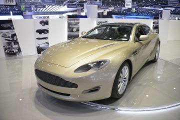 2004 Aston Martin Vanquish Bertone Jet 2