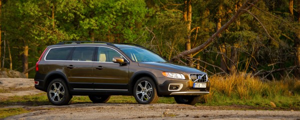 Volvo Xc70 Wallpaper