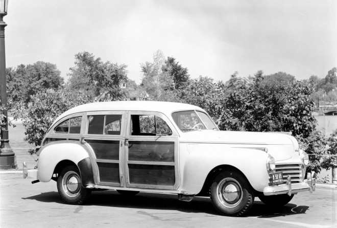 1941 Chrysler Town and Country Wallpapers