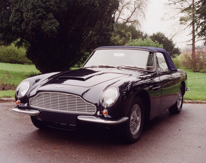 1965 Aston Martin DB6 Volante Wallpapers