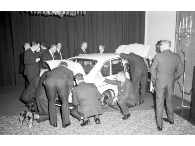 1968 Volkswagen 411 Wallpapers