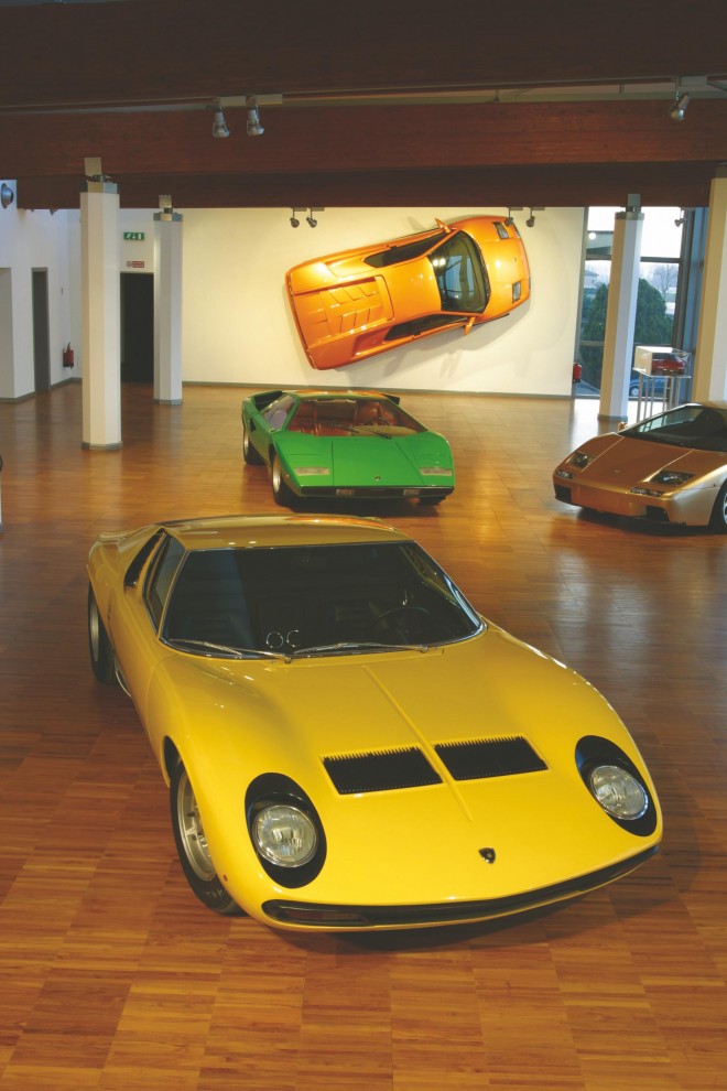 1969 Lamborghini Miura P400 Wallpapers