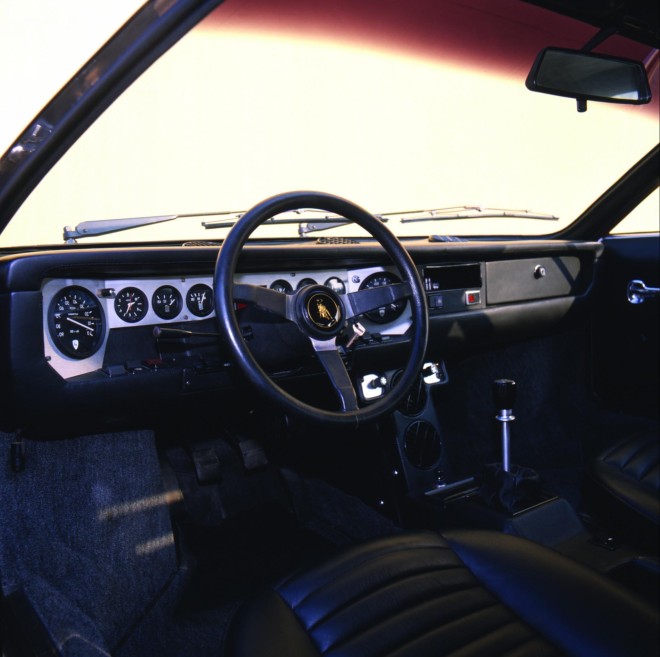 1972 Lamborghini Urraco Wallpapers