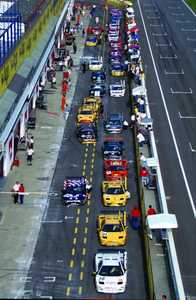 1996 Lamborghini Diablo SV-R Wallpapers