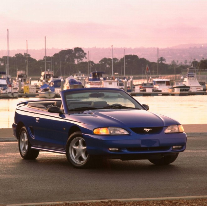 1998 Ford Mustang Wallpapers