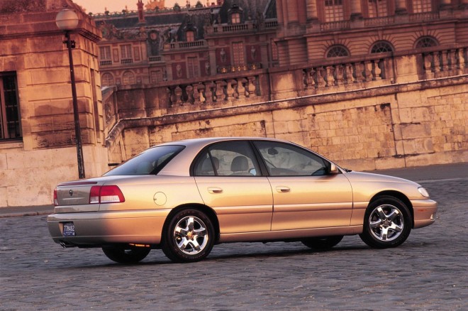 2000 Cadillac Catera Wallpapers