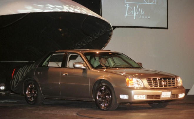 2000 Cadillac DeVille Wallpapers