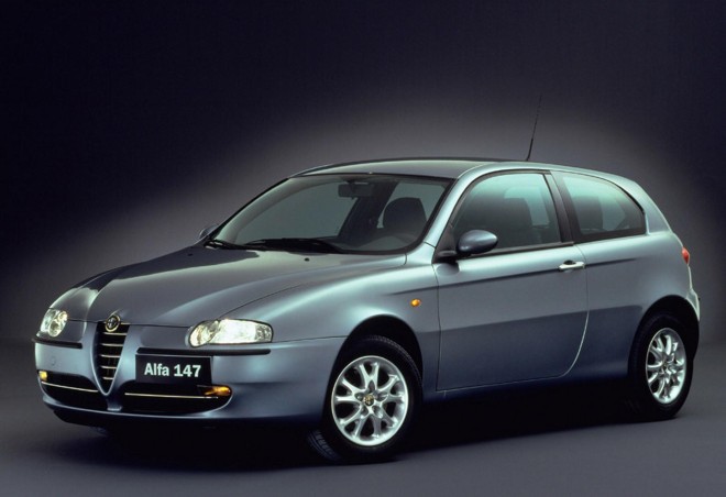 2001 Alfa Romeo 147 Wallpapers