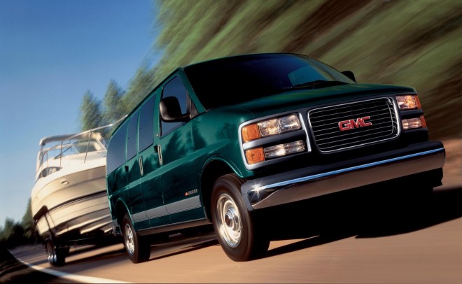 2002 GMC Savana Wallpapers