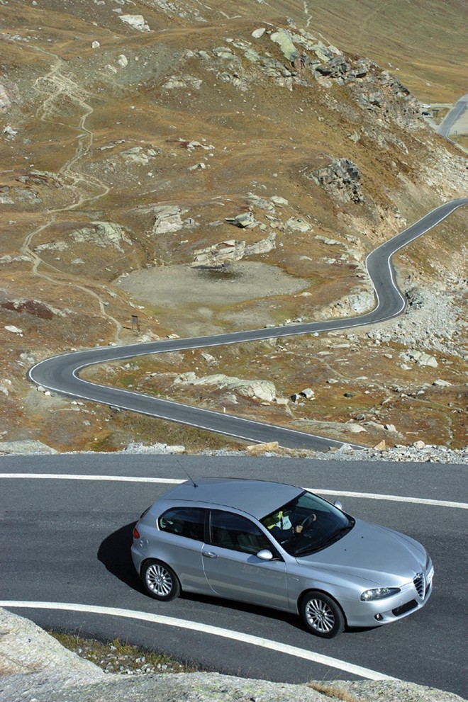 2004 Alfa Romeo 147 Wallpapers