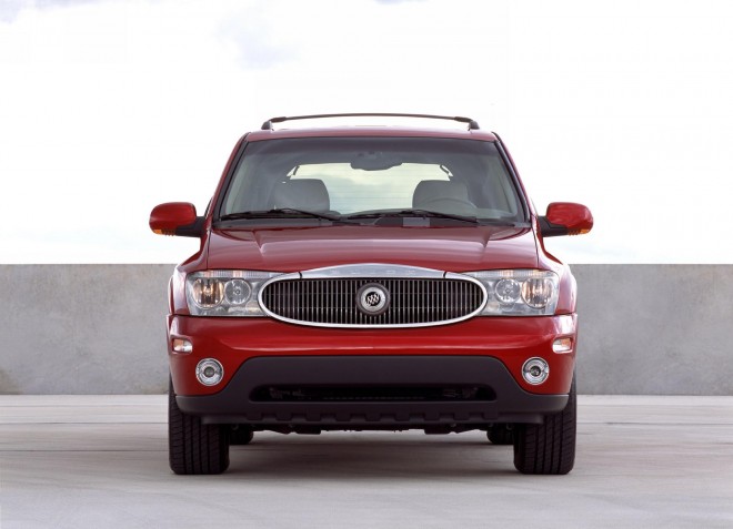 2004 Buick Rainier Wallpapers