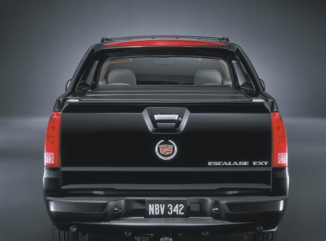 2004 Cadillac Escalade Wallpapers