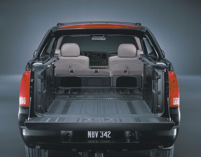 2004 Cadillac Escalade Wallpapers