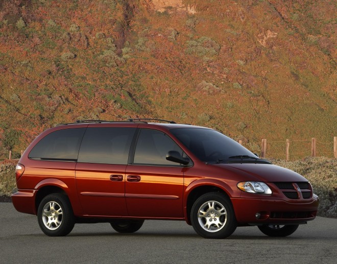 2004 Dodge Caravan Wallpapers